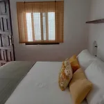 Проживание в семье Casa Mocan Арресифе